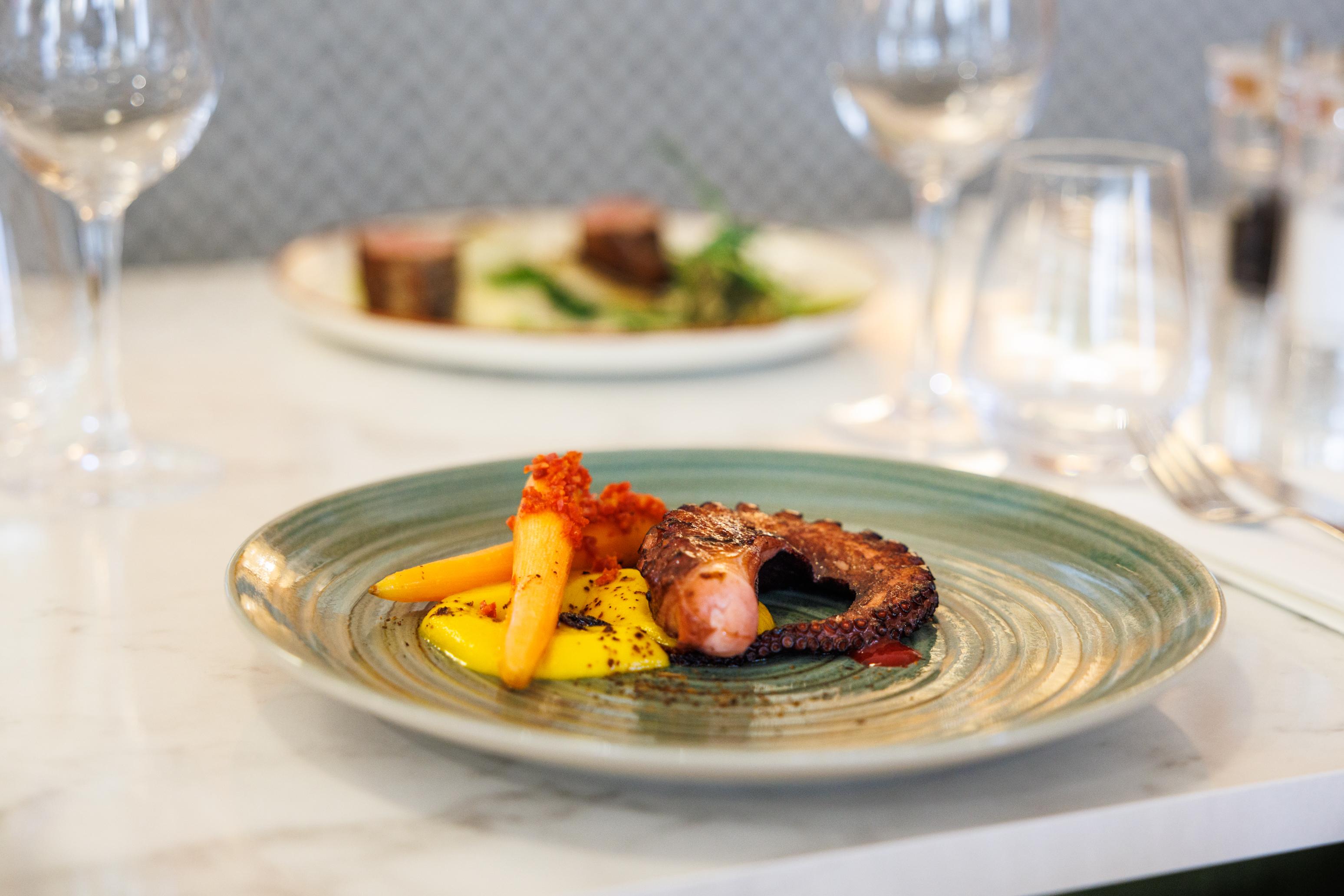 Grand Hotel D'Orange, BW Signature Collection 奥朗日 外观 照片
